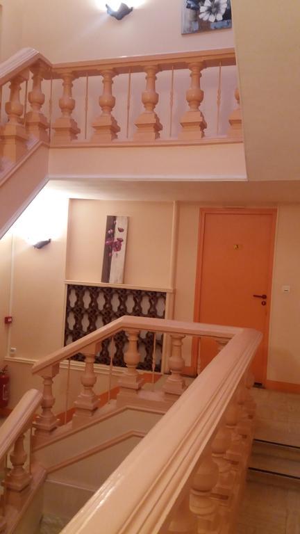 Appart'Hôtel Les Tilleuls Saint-Macaire Exterior foto